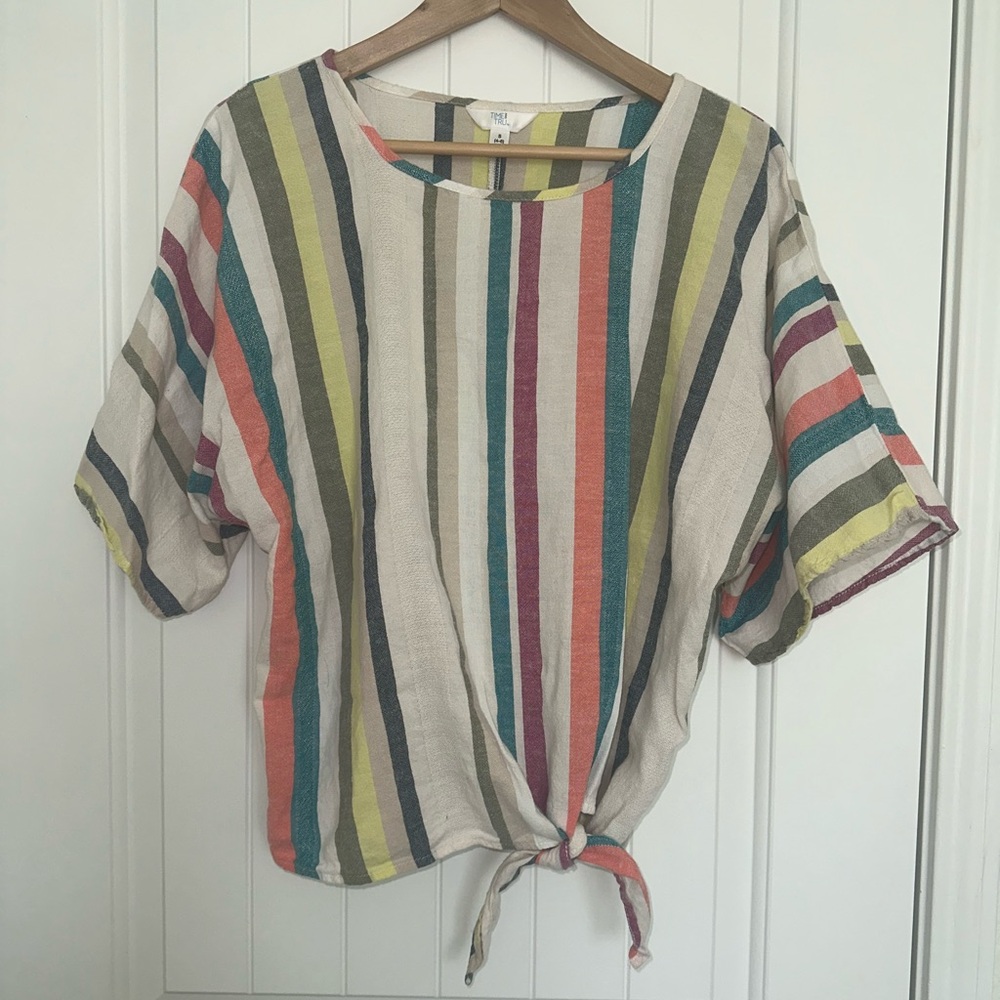 🌴3/$20 Time and Tru Striped Top with Tie